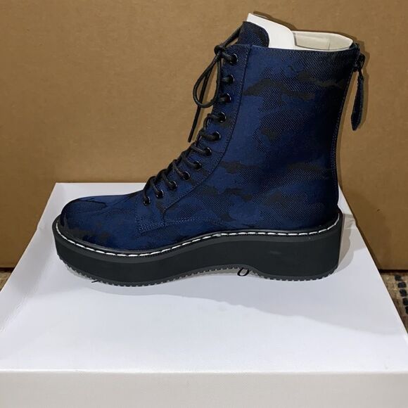 NWT Kendall & Kylie Navy Camo Hunting Combat Boot - Picture 4 of 6